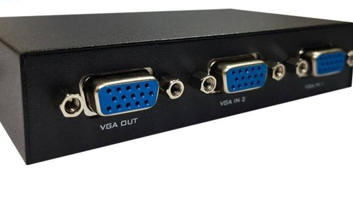 سوییچ دو پورت VGA مدل VGA-15-2، سوئیچ دستی ۲ به ۱ VGA، اتصال ۲ کامپیوتر به یک مانیتور، بدون نیاز به برق، بدنه فلزی