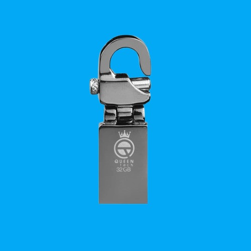 فلش مموری کوئین تک مدل Clip 32 گیگابایت، فلش USB 2.0، حافظه جانبی 32 گیگ، بدنه فلزی، ابعاد ۳۰x۲۰x۱۰ میلی متر