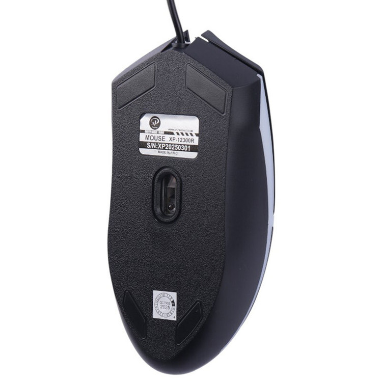 کیبورد و ماوس ایکس پی مدل 12300R استوک، کیبورد با پایه های ضد لغزش، ماوس با نور RGB هماهنگ با کیبورد، نصب آسان، کیفیت عالی