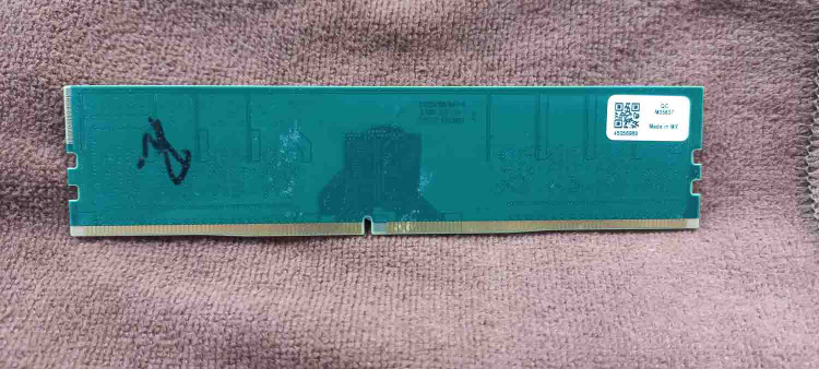 رم اکسیوم ۸ گیگابایت DDR4 ۲۶۶۶ مگاهرتز PC4-21300U، حافظه رم کامپیوتر ۸ گیگ، مناسب ارتقای سیستم، فرم فاکتور DIMM 288 پین