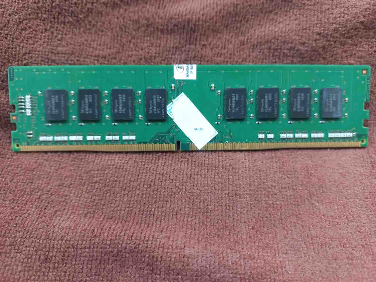 رم اسکای هاینیکس ۸ گیگابایت DDR4 2133 مگاهرتز PC4-2133P، حافظه رم دسکتاپ ۸ گیگ، مدل HMA41GU6AFR8N-TF، فرم فاکتور DIMM 288 پین
