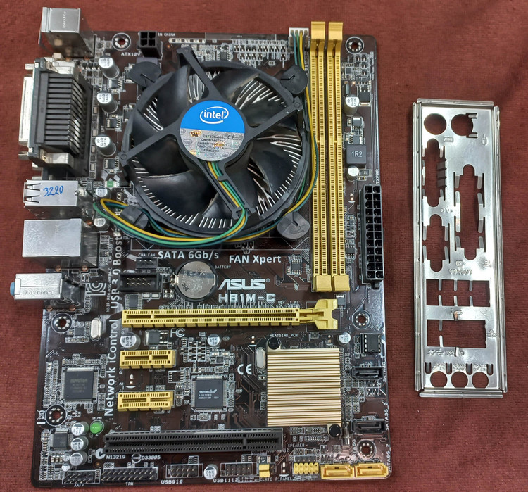 مادربرد ایسوس H81M-C استوک، همراه پردازنده G3220 و فن اورجینال، پنل پشتی کامل با پورت USB 3.0، ۲ اسلات DDR3، ۴ پورت SATA