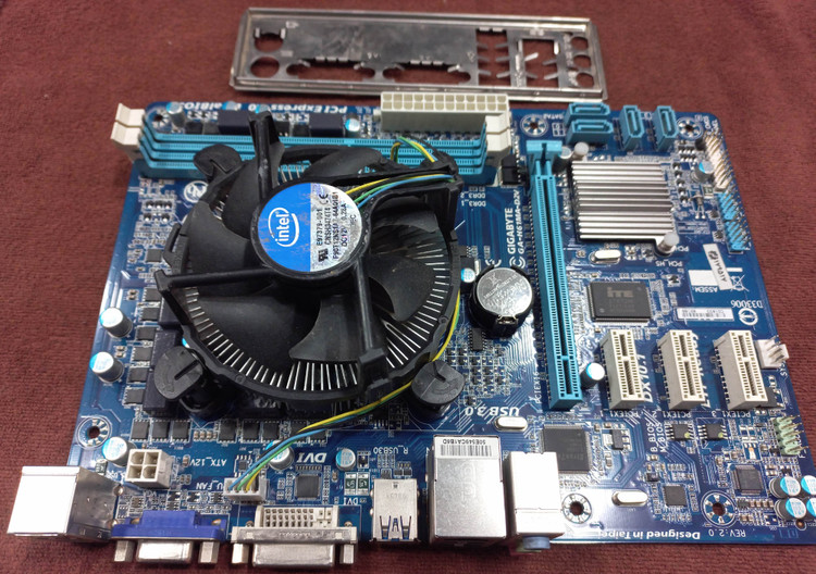 باندل گیگابایت H61MA-D2V و Intel Core i3-2120، انتخابی ایده آل برای کاربران اداری و دانشجویی، کیفیت عالی، قیمت مناسب، محصول تست شده