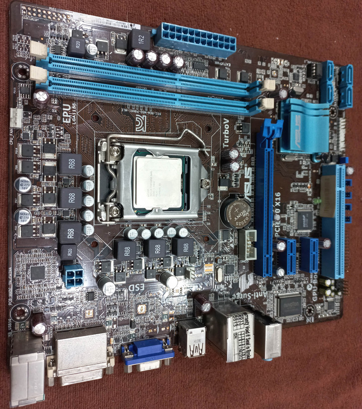 مادربرد ایسوس مدل P8H61-M LE به همراه پردازنده Pentium G620، پشتیبانی از ویندوز، شبکه گیگابیت، صدای ۸ کاناله، گارانتی سلامت کالا