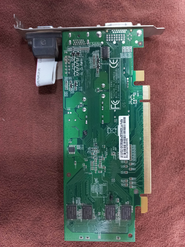کارت گرافیک استوک NVIDIA GeForce 210 ظرفیت 1GB DDR3، حافظه 64 بیت، 16 هسته CUDA، فرکانس 589 مگاهرتز، مصرف انرژی 31 وات
