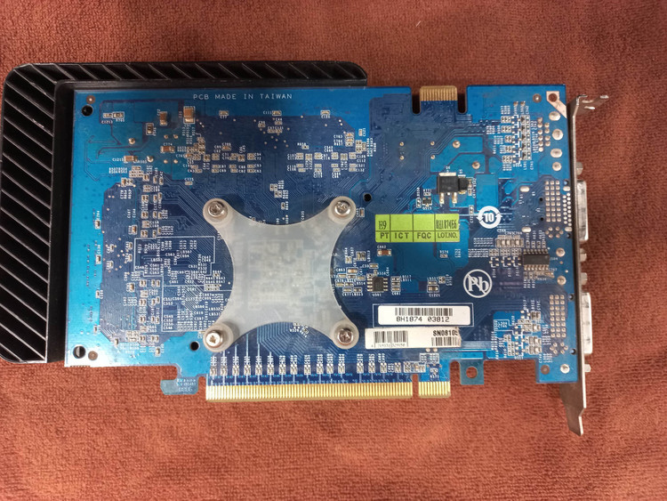 کارت گرافیک Nvidia 8600 GT 512MB DDR2، خروجی DVI و VGA، بدون نیاز به برق جداگانه، گارانتی سلامت کالا، ارسال سریع