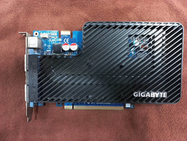 کارت گرافیک NVIDIA مدل GeForce 8600 GT، رابط PCI-E 1.0 x16، پشتیبانی از PureVideo HD، مناسب کامپیوترهای قدیمی