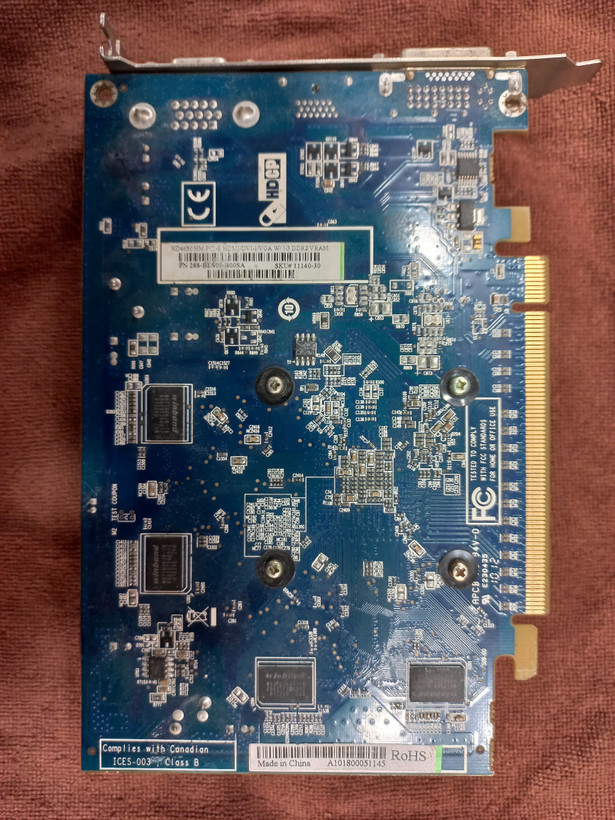 کارت گرافیک استوک ATI Radeon HD 4650 ظرفیت 1GB DDR2، حافظه 128 بیت، 320 هسته پردازشی، فرکانس 600 مگاهرتز، مناسب سیستم اداری و پخش فیلم