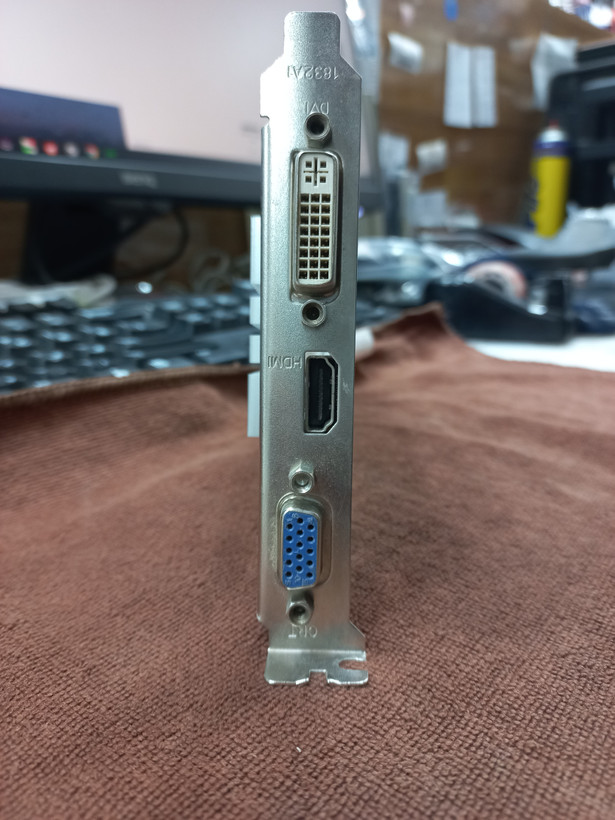 کارت گرافیک ATI HD 3450 512MB DDR2، خروجی HDMI و DVI و VGA، بدون نیاز به برق جداگانه، گارانتی سلامت کالا، ارسال سریع