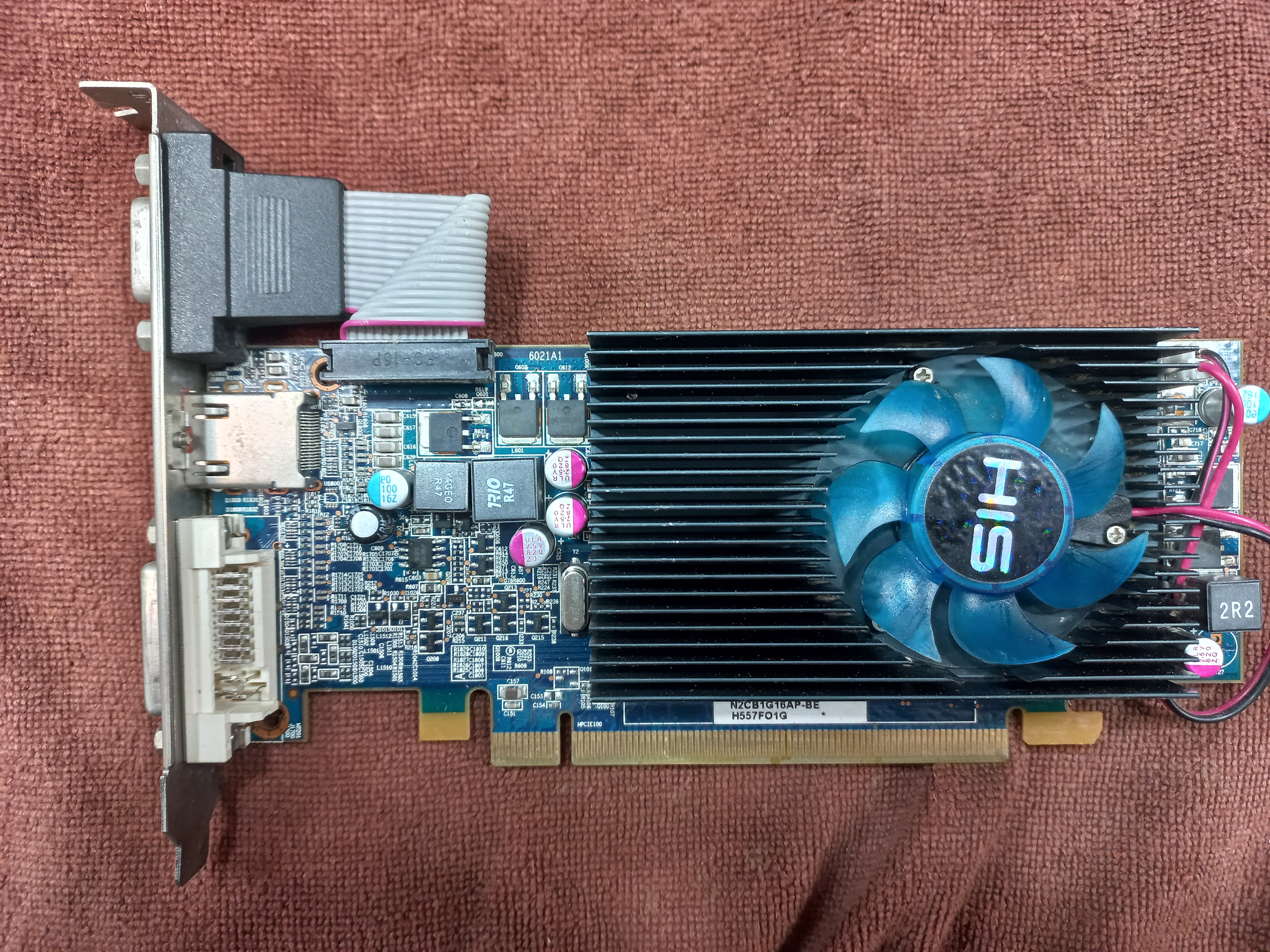 کارت گرافیک استوک AMD Radeon HD 5570 ظرفیت 1Gbکلاس DDR3