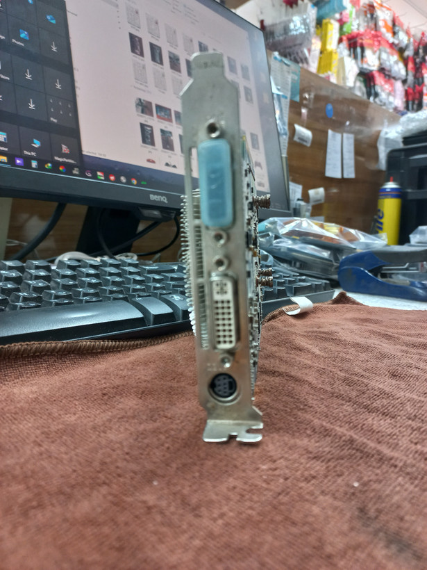 کارت گرافیک ATI HD 3650 512MB DDR2، خروجی DVI و VGA، بدون نیاز به برق جداگانه، گارانتی سلامت کالا، ارسال سریع