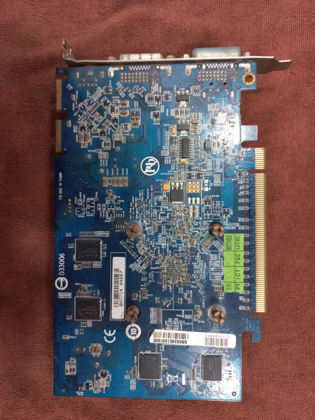 کارت گرافیک استوک ATI Radeon HD 3600 Series ظرفیت 512MB DDR2، حافظه 128 بیت، 120 هسته پردازشی، فرکانس 725 مگاهرتز، مناسب رترو گیمینگ و سیستمهای قدیمی