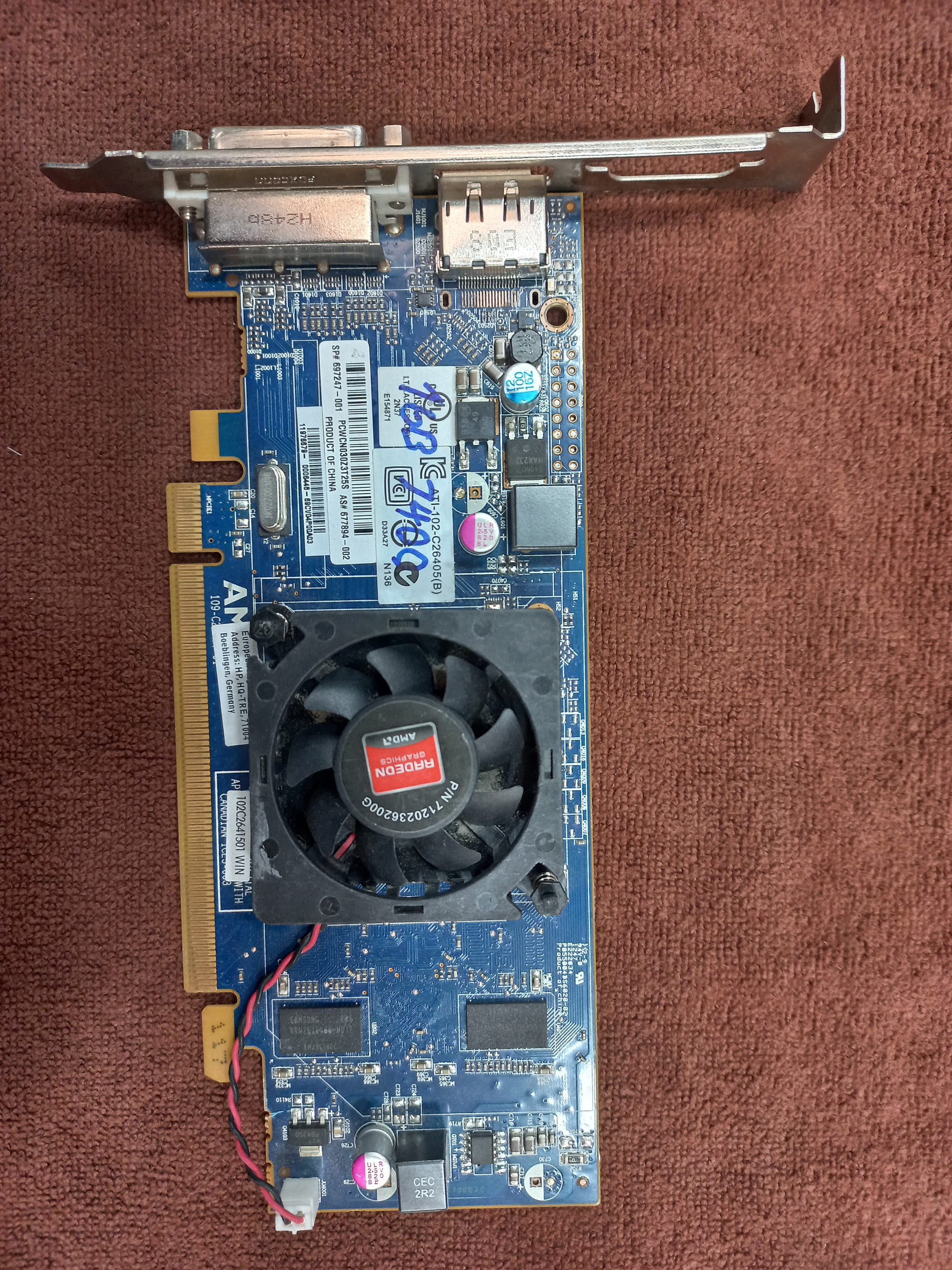 کارت گرافیک استوک AMD Radeon HD 7400 ظرفیت 1Gbکلاس DDR3