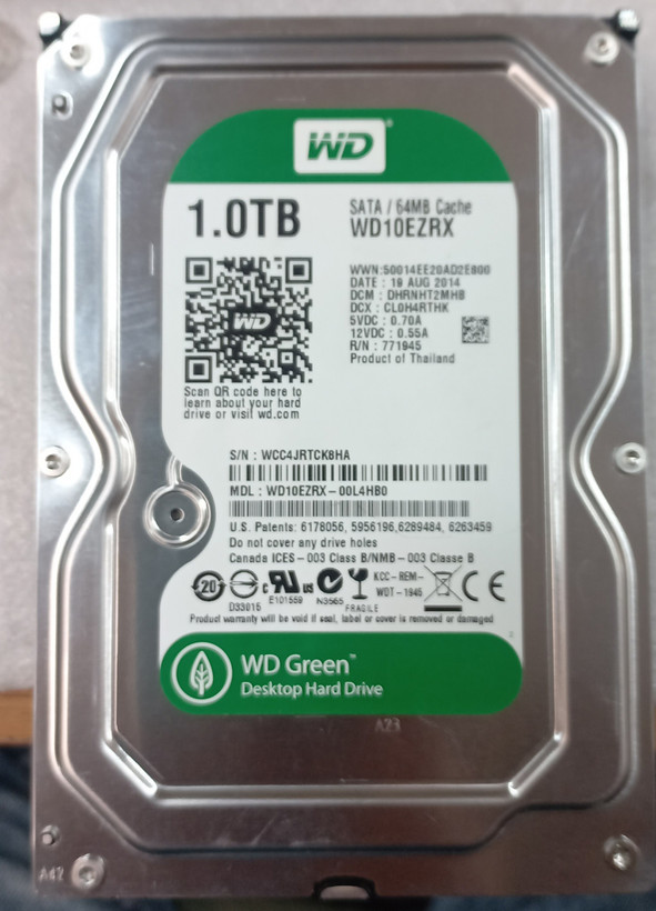 هارد وسترن دیجیتال ۱ ترابایت Green، فرم فاکتور ۳.۵ اینچ، رابط SATA 6Gb/s، فناوری IntelliPower و GreenPower، مصرف انرژی پایین