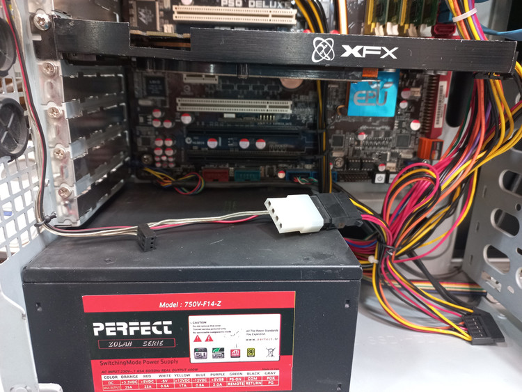 کامپیوتر اقتصادی مگنوم، مادربرد مستحکم ایسوس P5Deluxe، ترکیب SSD و HDD، رم ۸ گیگ حداکثر ظرفیت، مناسب آموزش و کلاس آنلاین