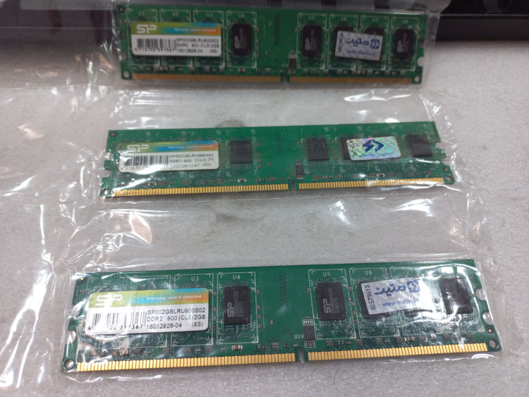 رم Silicon Power 2GB DDR2 800، فرکانس 800 مگاهرتز، ولتاژ 1.8 ولت، تأخیر CL5/CL6، غیر ECC، گارانتی سلامت کالا