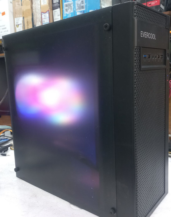 کیس اورکول مدل مات، مادربرد مجهز به SLI و CrossFire، پردازنده ۴ هسته ای اینتل، حافظه DDR3 ۱۶ گیگ، RX590 8GB، باندل قدرتمند گیمینگ