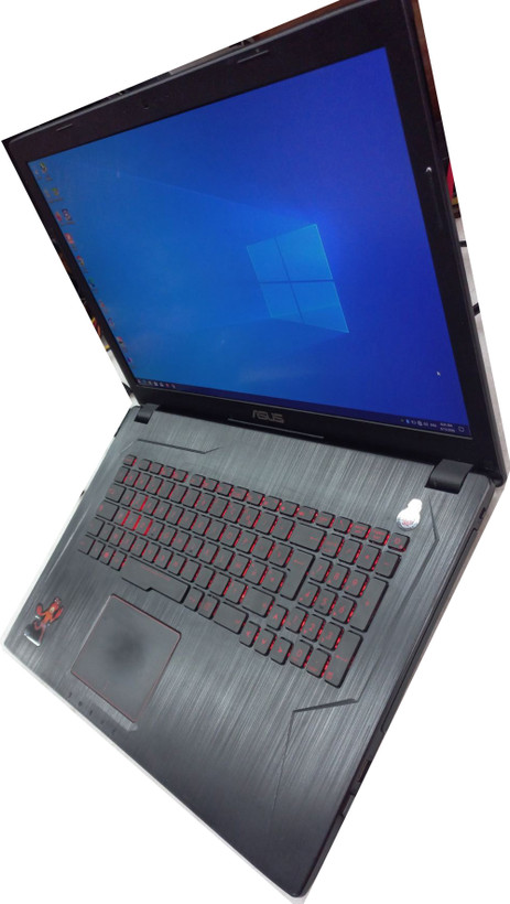 لپ تاپ گیمینگ ROG ایسوس مدل FX753، وزن 2.8 کیلوگرم، ابعاد 415x273x32 میلی متر، باتری 48 وات ساعت، سیستم خنک کاری هوشمند