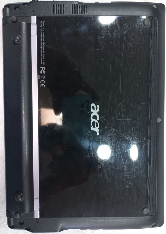 نت بوک ایسر 10.1 اینچی مدل D260، انتخابی ایده آل برای حمل روزانه و کارهای ساده، کیفیت ساخت قابل قبول
