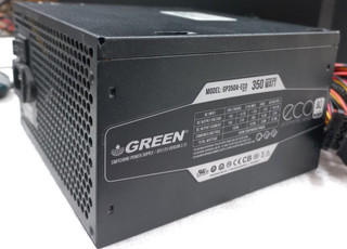 پاور کامپیوتر گرین GP350A-ECO، پروتکشن های ایمنی OCP و OVP و SCP، خازن های 85C، ولتاژ ورودی 200-240 ولت
