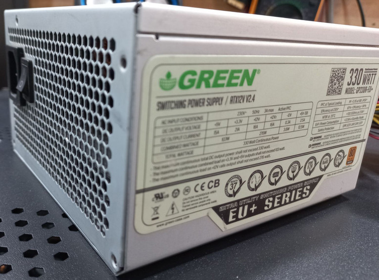 پاور کامپیوتر گرین GP330A-EU-PLUS، پروتکشن های ایمنی OCP و OVP و SCP و NLO، خازن های 105 درجه، ولتاژ ورودی 180-245 ولت