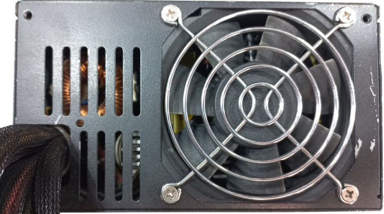 پاور گرین مدل GP530B، منبع تغذیه 530 وات گرین، پاور کامپیوتر Green 530W، فن 120 میلی متری